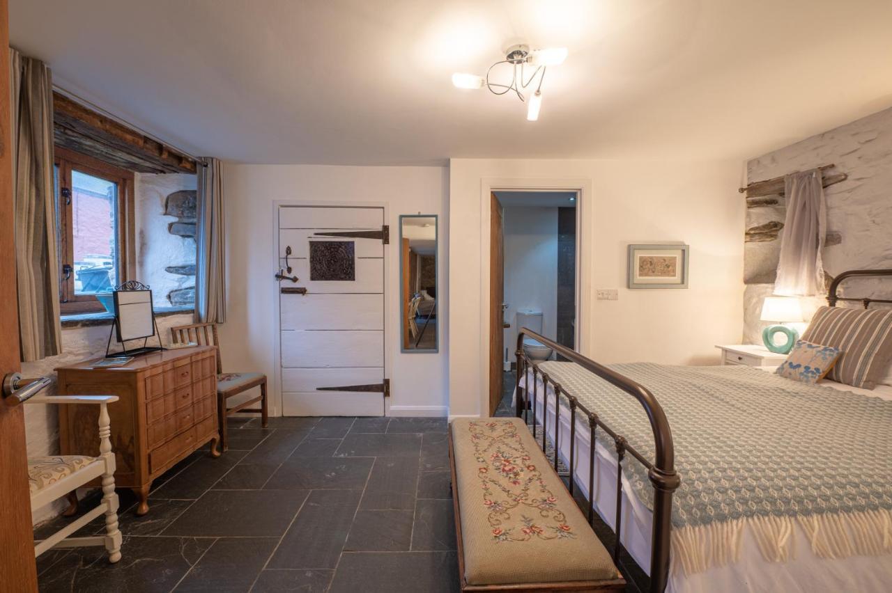 St Davids Hideaway With Roll-Top Bath & Log Burner Dış mekan fotoğraf