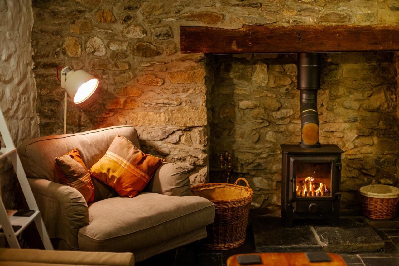 St Davids Hideaway With Roll-Top Bath & Log Burner Dış mekan fotoğraf