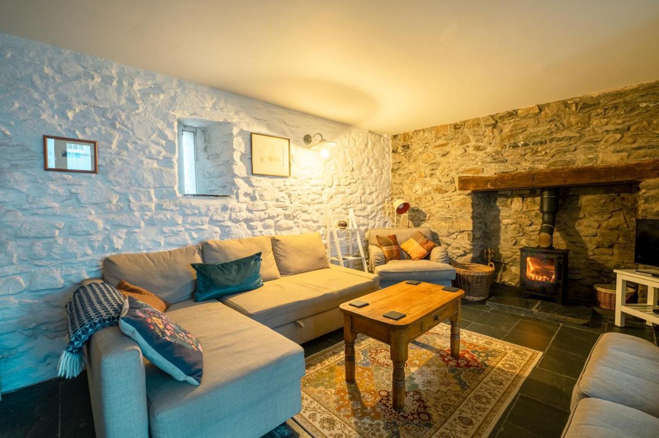 St Davids Hideaway With Roll-Top Bath & Log Burner Dış mekan fotoğraf