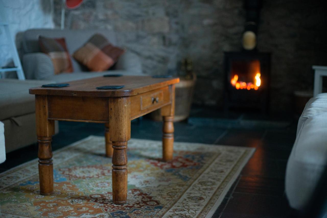 St Davids Hideaway With Roll-Top Bath & Log Burner Dış mekan fotoğraf