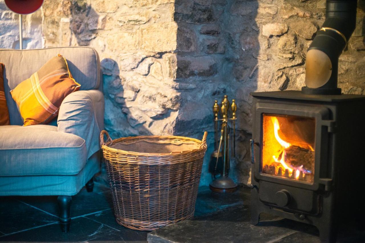 St Davids Hideaway With Roll-Top Bath & Log Burner Dış mekan fotoğraf